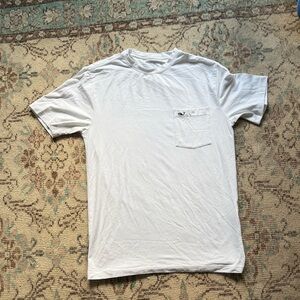 Vineyard Vines Edgartown Pocket Tee – XS White